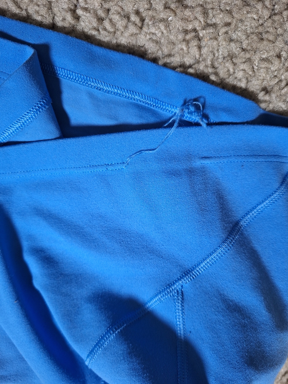Lululemon Athletica Blue Align V-Neck Cropped Tank Top w/ Built-in Bra Size 14 - Picture 5 of 8